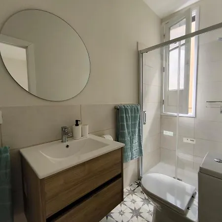 Apartamento Esmeralda 2 *